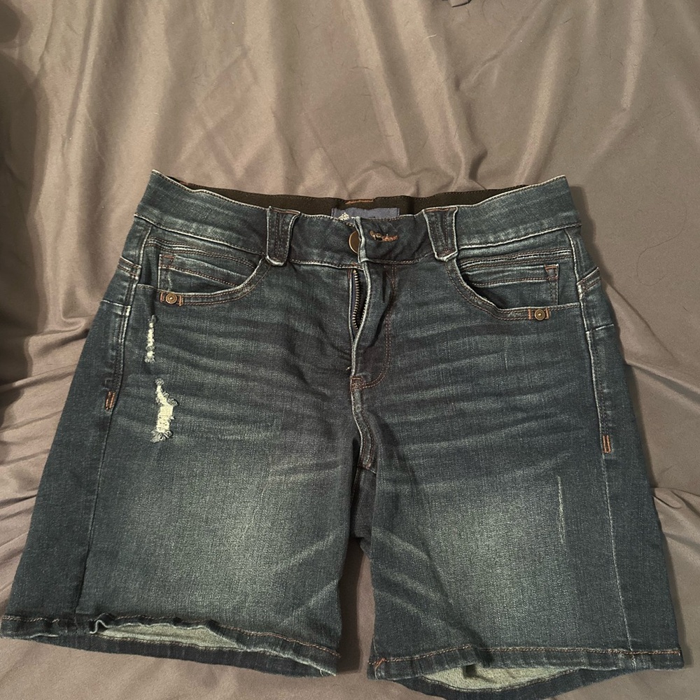 Women’s Dark Wash Denim Shorts